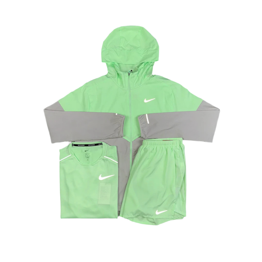 Nike - 3 piece Vapour Green Set